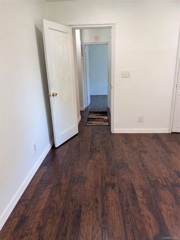 82-32 Langdale Street 141B, New Hyde Park, NY 11004