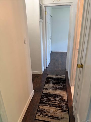 82-32 Langdale Street 141B, New Hyde Park, NY 11004