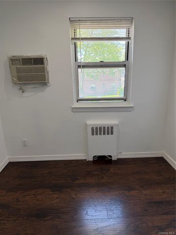 82-32 Langdale Street 141B, New Hyde Park, NY 11004