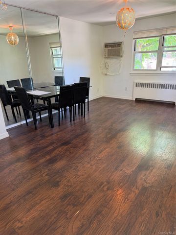 82-32 Langdale Street 141B, New Hyde Park, NY 11004