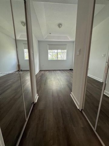 11419 NW 76th Ter, Doral, FL 33178