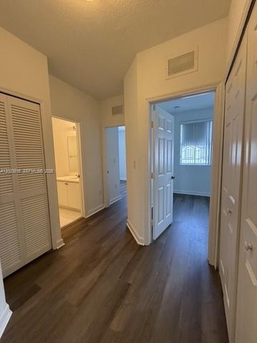 11419 NW 76th Ter, Doral, FL 33178