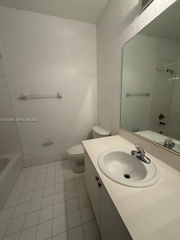 11419 NW 76th Ter, Doral, FL 33178