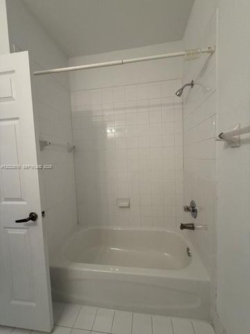 11419 NW 76th Ter, Doral, FL 33178