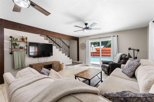 1372 Mohawk Drive, Montgomery, TX 77316