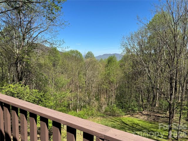 1618 Walnut Creek Road, Waynesville, NC 28786