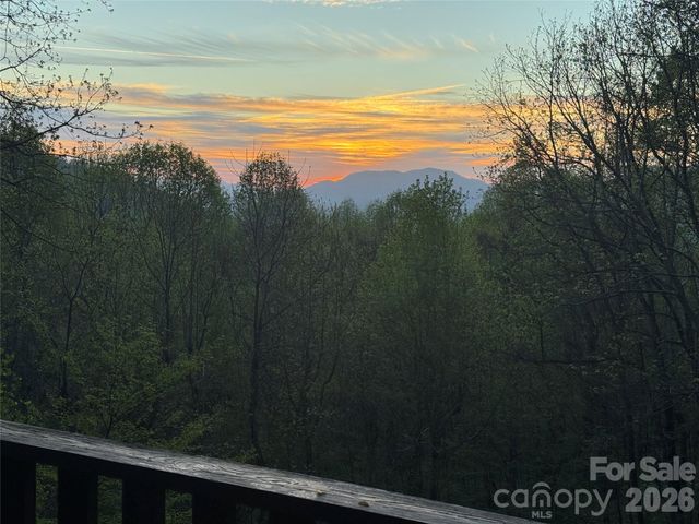 1618 Walnut Creek Road, Waynesville, NC 28786
