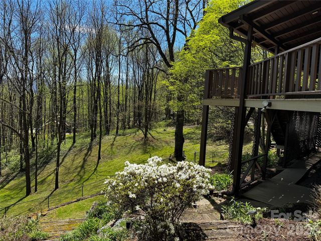 1618 Walnut Creek Road, Waynesville, NC 28786