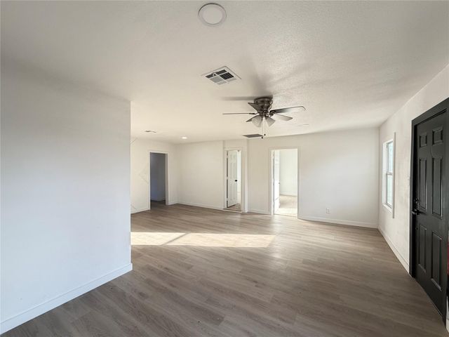 9306 Grady Street, Houston, TX 77016