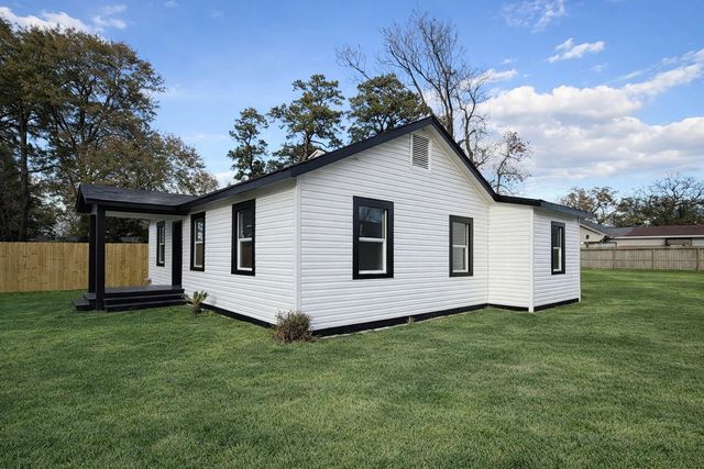 9306 Grady Street, Houston, TX 77016