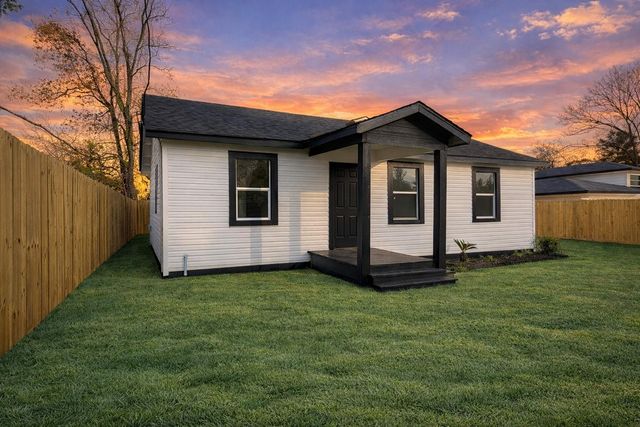 9306 Grady Street, Houston, TX 77016