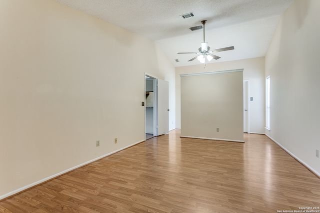 9018 Woburn, San Antonio, TX 78254