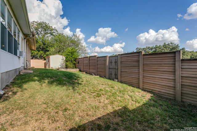 9018 Woburn, San Antonio, TX 78254