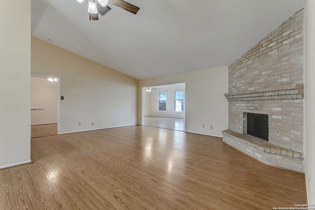 9018 Woburn, San Antonio, TX 78254