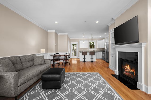 39 Acadia Lane, Exeter, NH 03833