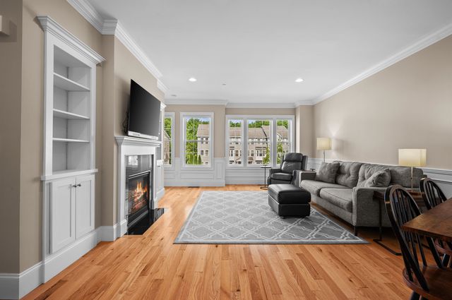 39 Acadia Lane, Exeter, NH 03833