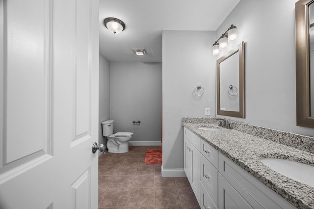 39 Acadia Lane, Exeter, NH 03833