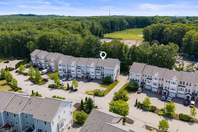 39 Acadia Lane, Exeter, NH 03833