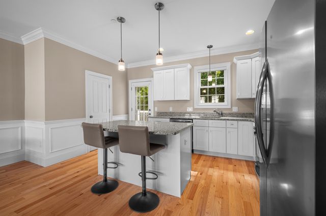 39 Acadia Lane, Exeter, NH 03833