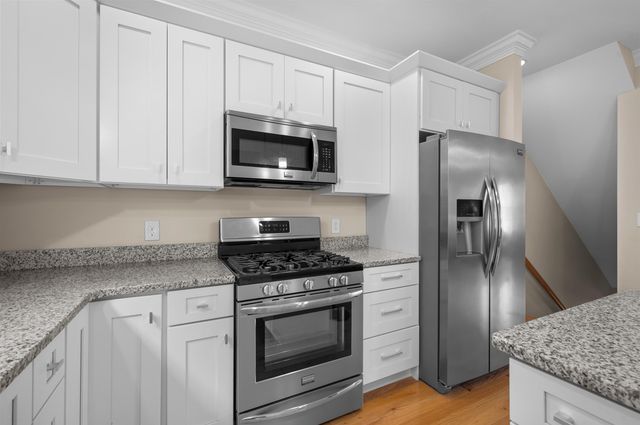 39 Acadia Lane, Exeter, NH 03833
