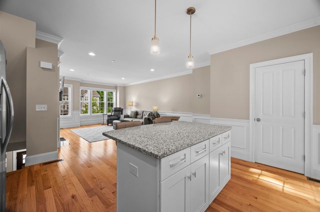 39 Acadia Lane, Exeter, NH 03833