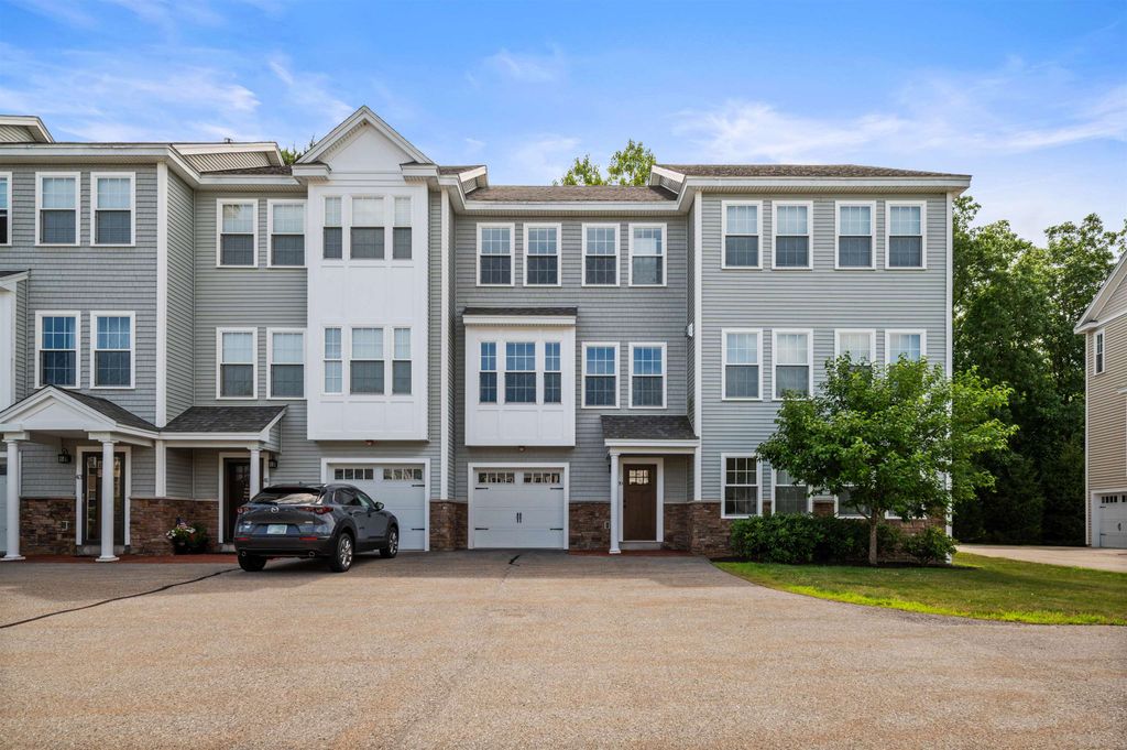 39 Acadia Lane, Exeter, NH 03833