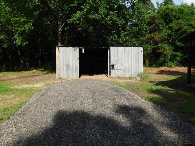 3518 fm 312, Winnsboro, TX 75494