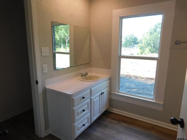 3518 fm 312, Winnsboro, TX 75494