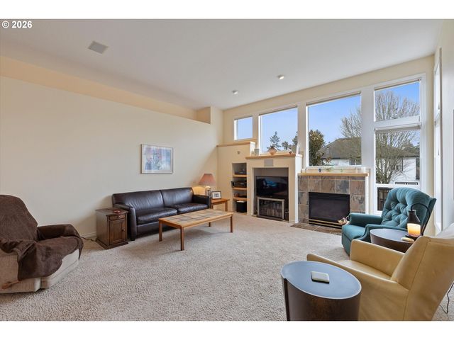 11057 Se TROIKA Ave, Happy Valley, OR 97086