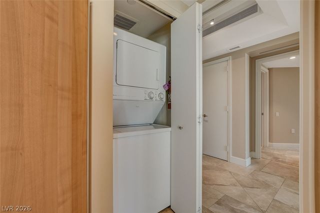 2777 Paradise Road 1805, Las Vegas, NV 89109