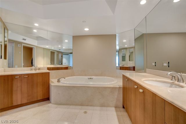 2777 Paradise Road 1805, Las Vegas, NV 89109