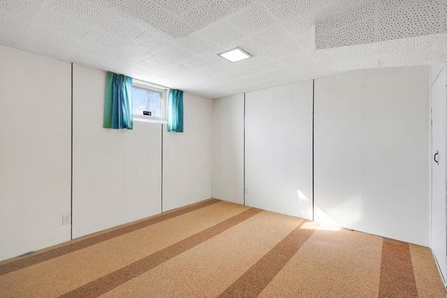 3432 Zinran Avenue S, Saint Louis Park, MN 55426