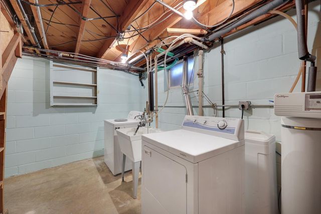 3432 Zinran Avenue S, Saint Louis Park, MN 55426