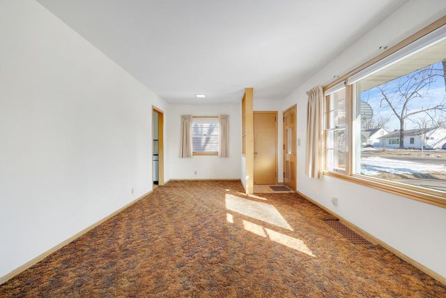 3432 Zinran Avenue S, Saint Louis Park, MN 55426