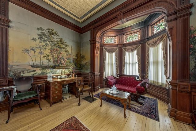 809-819 Hall Street, St Joseph, MO 64501