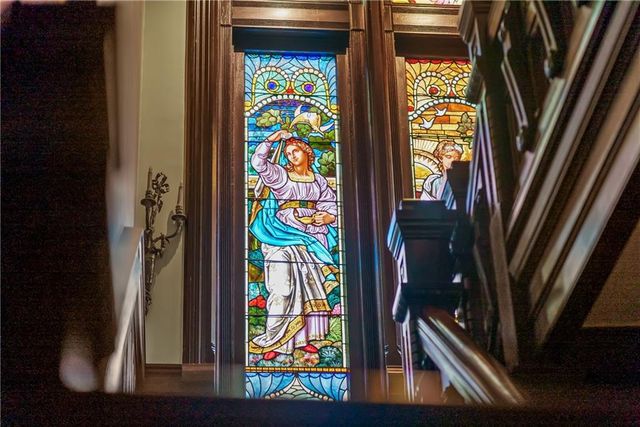 809-819 Hall Street, St Joseph, MO 64501