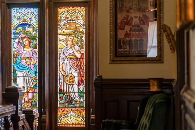 809-819 Hall Street, St Joseph, MO 64501