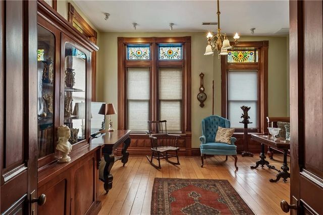 809-819 Hall Street, St Joseph, MO 64501