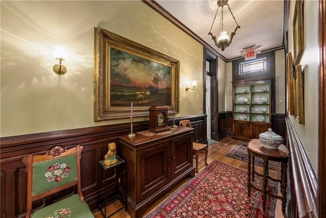 809-819 Hall Street, St Joseph, MO 64501