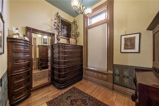 809-819 Hall Street, St Joseph, MO 64501