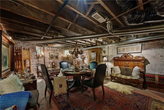 809-819 Hall Street, St Joseph, MO 64501