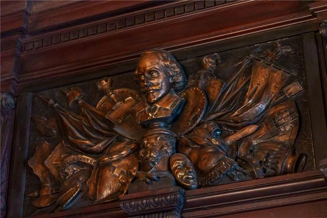 809-819 Hall Street, St Joseph, MO 64501