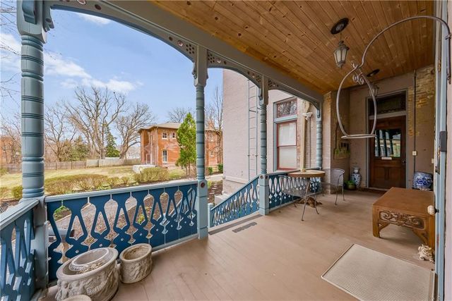 809-819 Hall Street, St Joseph, MO 64501