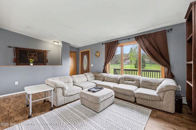 900 Dakin Road, Dansville, MI 48819
