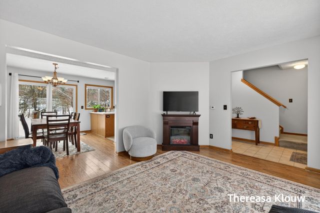 15158 Briarwood Street, Grand Haven Twp, MI 49417