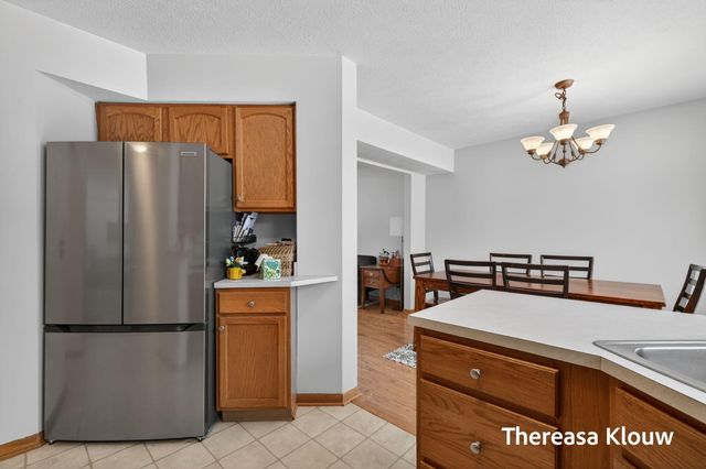 15158 Briarwood Street, Grand Haven Twp, MI 49417