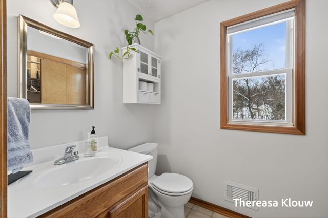 15158 Briarwood Street, Grand Haven Twp, MI 49417