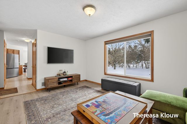 15158 Briarwood Street, Grand Haven Twp, MI 49417