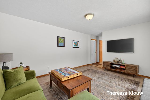 15158 Briarwood Street, Grand Haven Twp, MI 49417