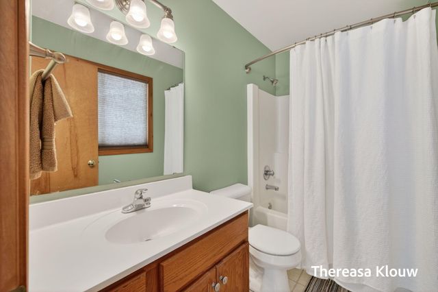 15158 Briarwood Street, Grand Haven Twp, MI 49417